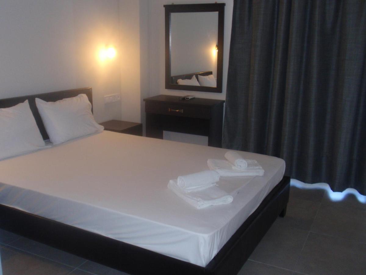 Hotel Banbus Loutra Edipsou  Luaran gambar