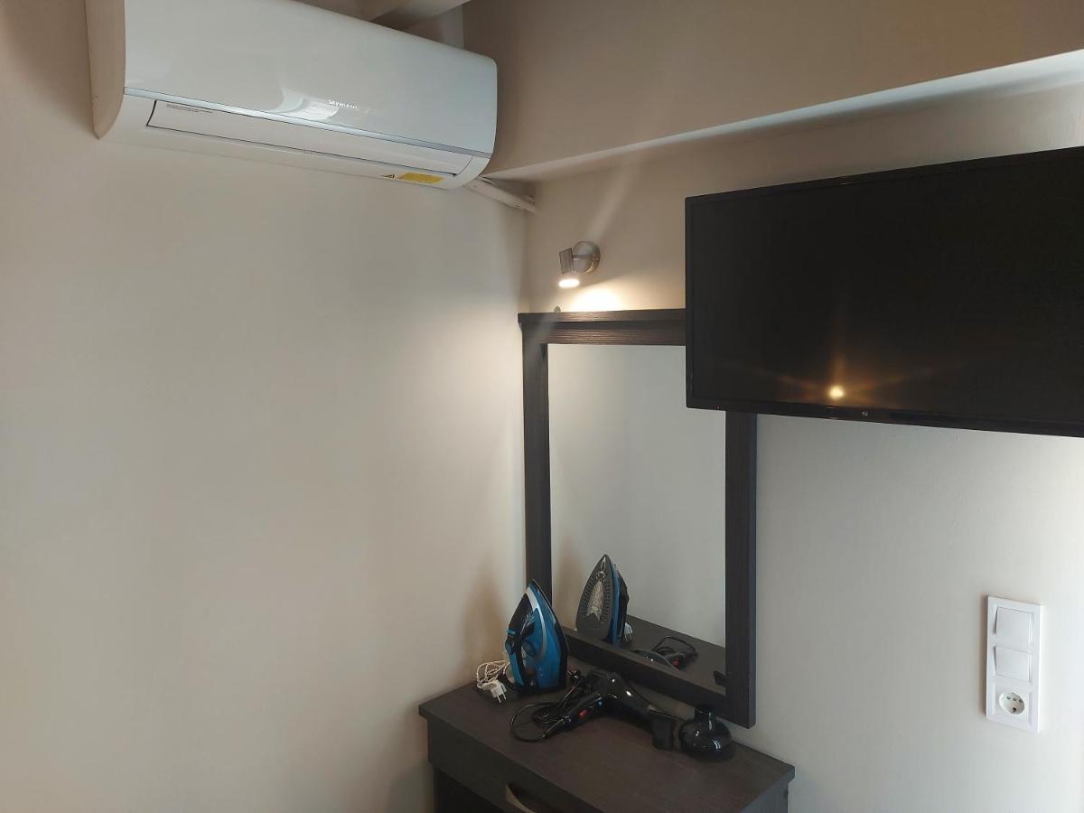 Hotel Banbus Loutra Edipsou  Luaran gambar