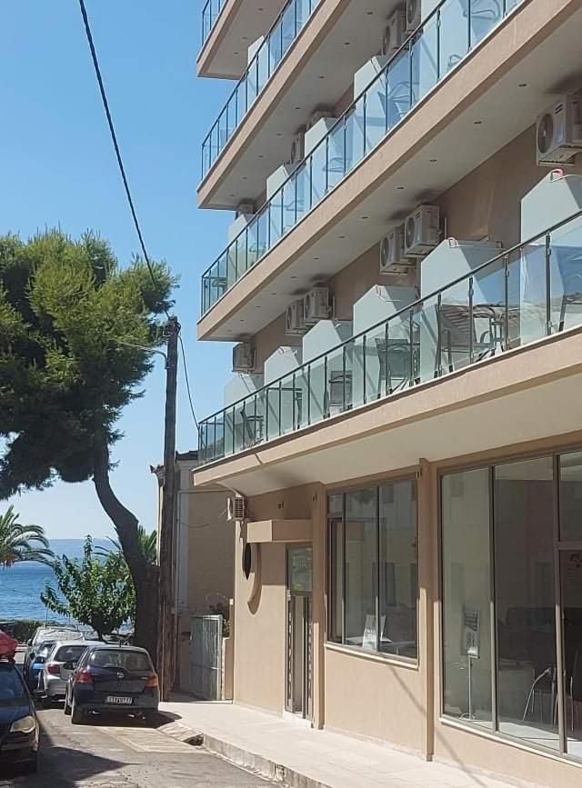 Hotel Banbus Loutra Edipsou  Luaran gambar