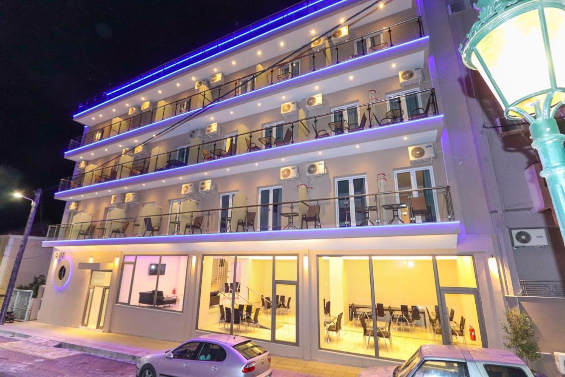 Hotel Banbus Loutra Edipsou  Luaran gambar
