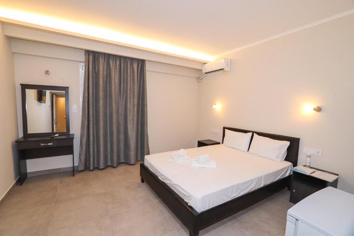 Hotel Banbus Loutra Edipsou  Luaran gambar
