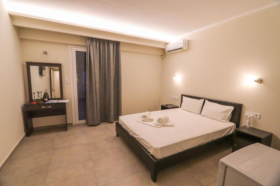 Hotel Banbus Loutra Edipsou  Luaran gambar